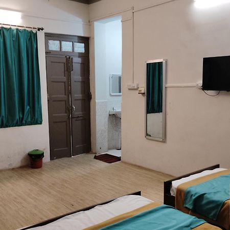 6 Cr Hotel Natraj Railway Station Aurangabad  Ngoại thất bức ảnh